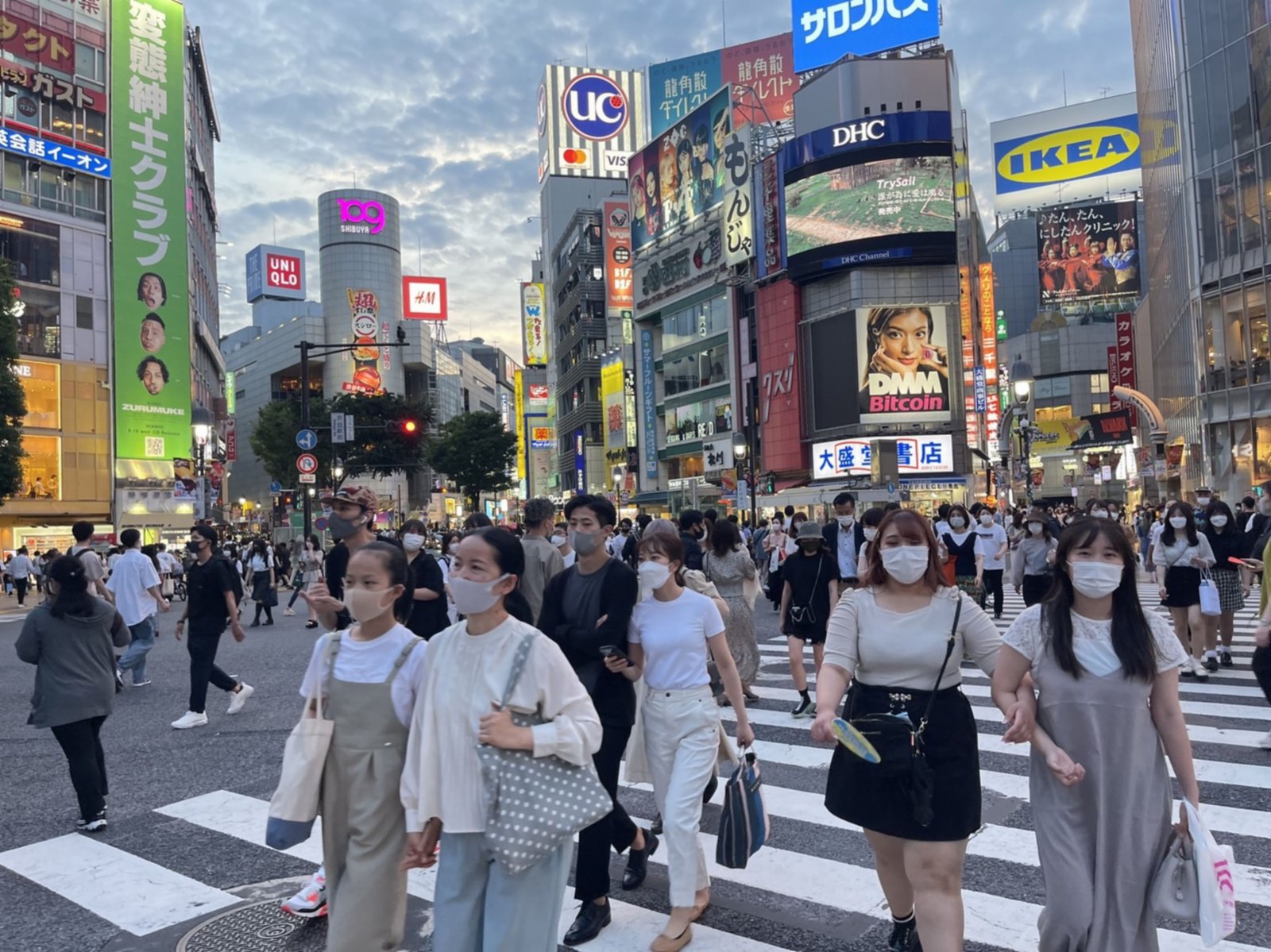 揭秘最新東京風(fēng)情，探索城市魅力大揭秘 ????