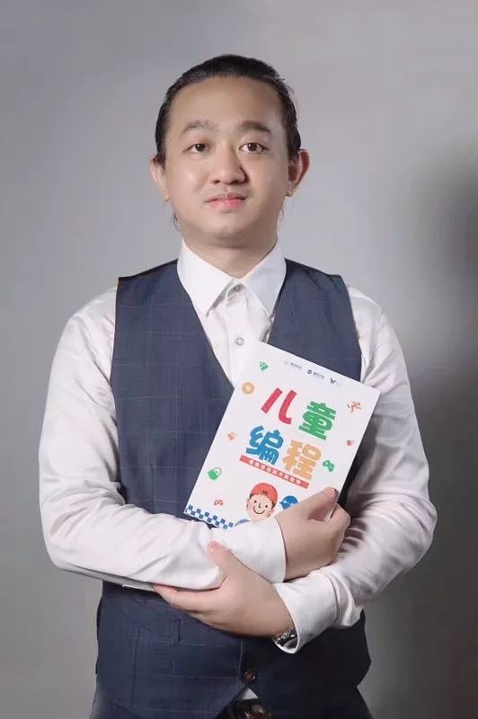 葉正喬最新,葉正喬最新動態(tài)????，帶你領(lǐng)略不一樣的風(fēng)采！