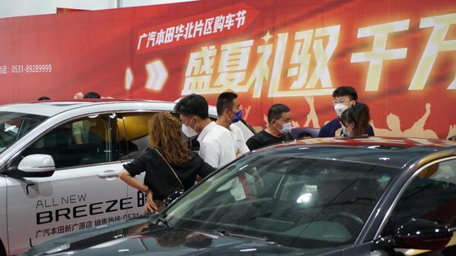 濟(jì)南最新車展，汽車行業(yè)盛宴全景呈現(xiàn)
