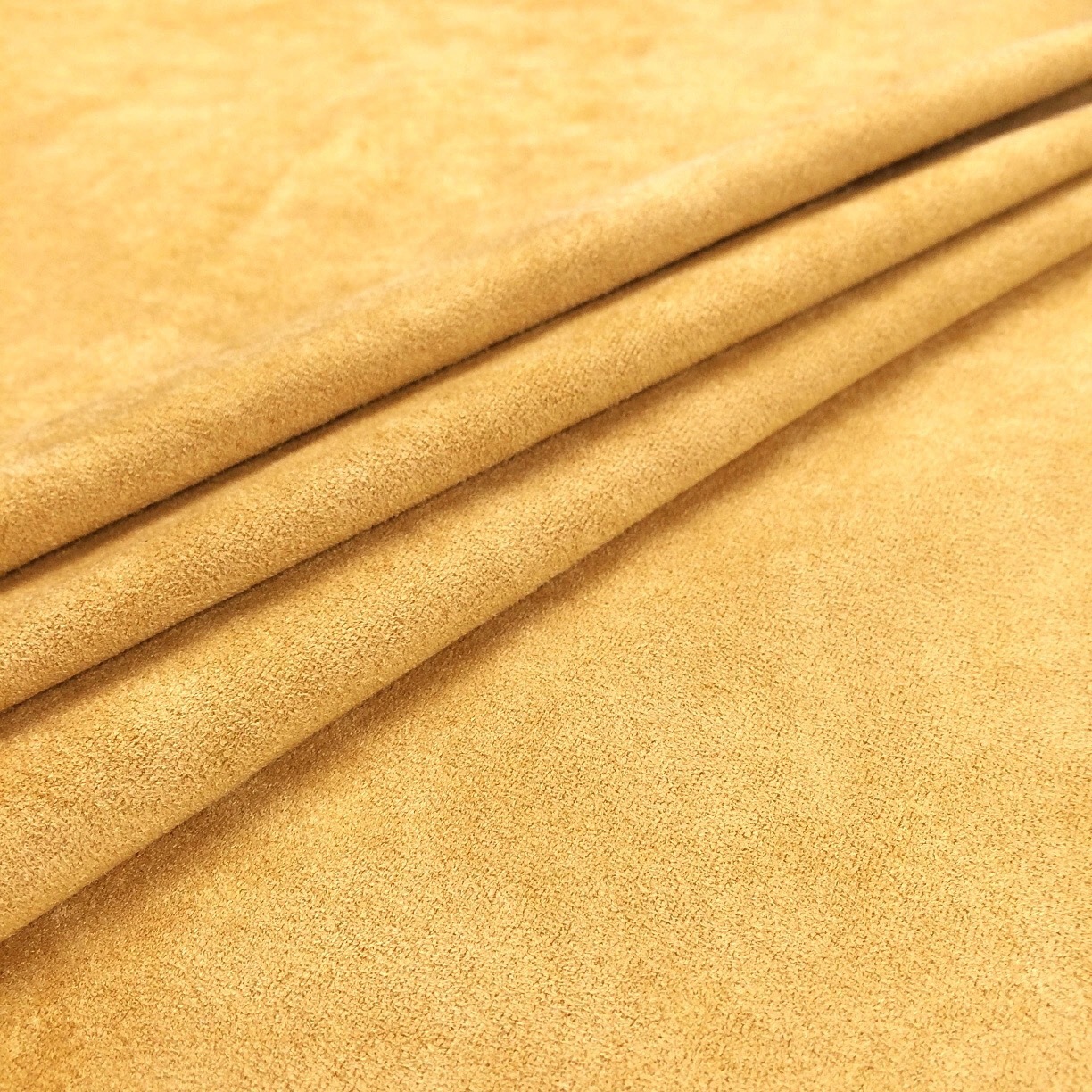 最新麂皮絨，時尚界的寵兒